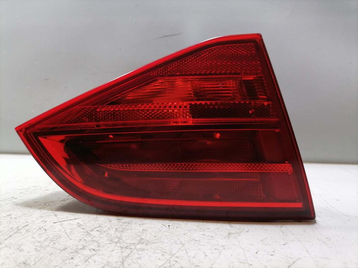 Audi A4 8K B8 original R&uuml;cklicht R&uuml;ckleuchte Schlussleuchte innen links Kombi Bj.2009